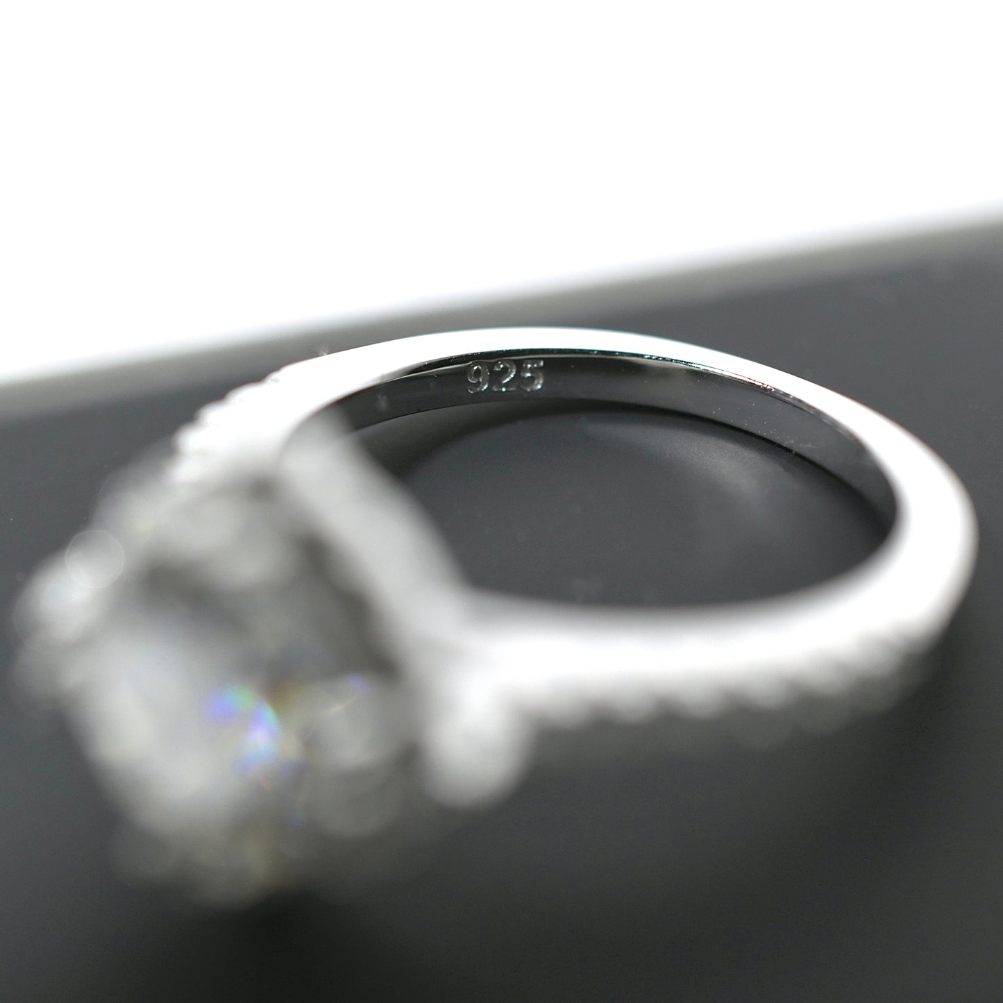 The Luminé Halo Ring