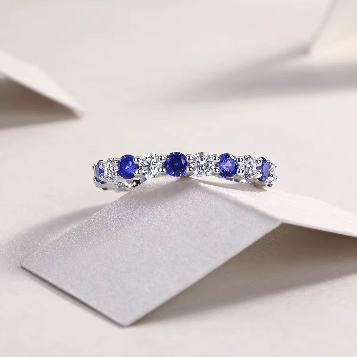 The Vérité Ring