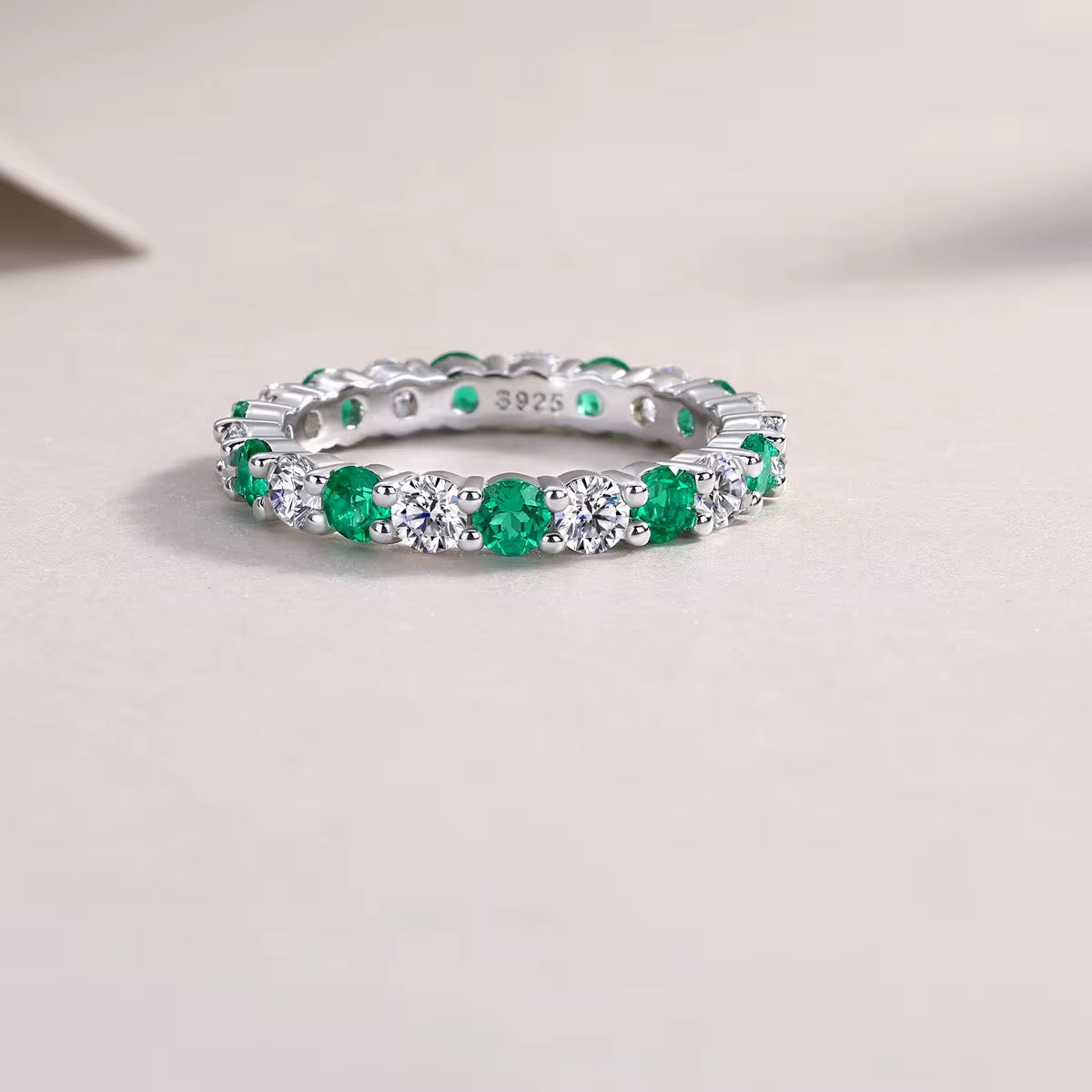 The Vérité Ring