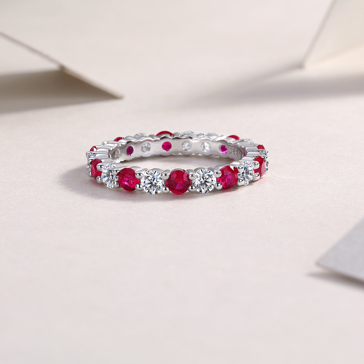 The Vérité Ring